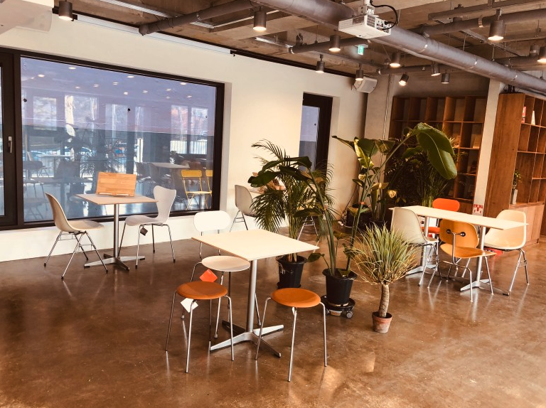 코워킹 스페이스